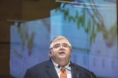 Carstens: se crecerá 4% hasta 2017