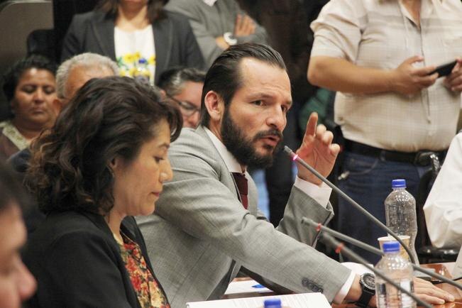 En el PRI renuncian 270 y expulsan a 64