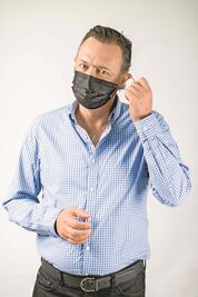 Mauricio Kuri, positivo al Covid-19; está en aislamiento