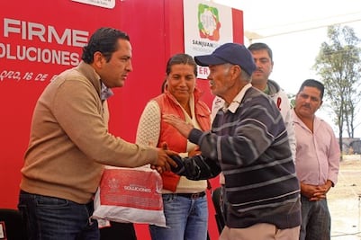   San Juan del Río, por pisos  firmes