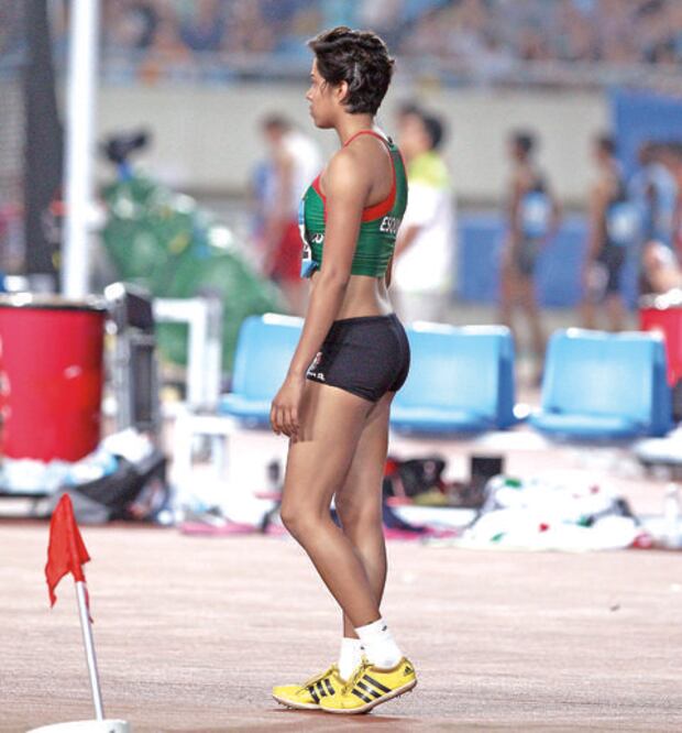 Esquivel afianza sitio en el Mundial