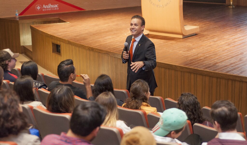 La Anáhuac recibe a nuevos alumnos