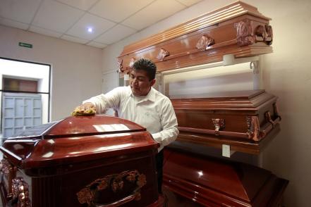 Servicio funerario Atención para despedir a los difuntos 