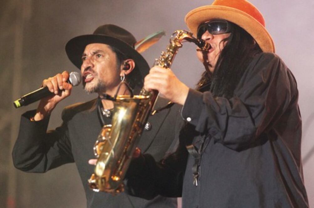  Maldita Vecindad le canta al agua