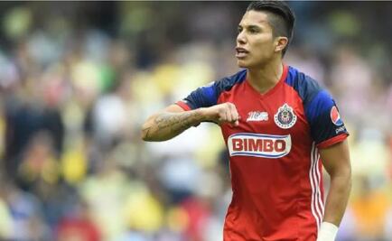 Carlos Salcedo regresaría a Chivas