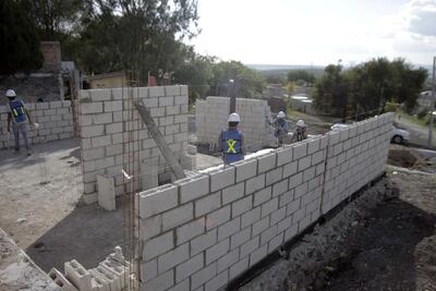 Entregan obras viales y Casa de la Salud en Corregidora
