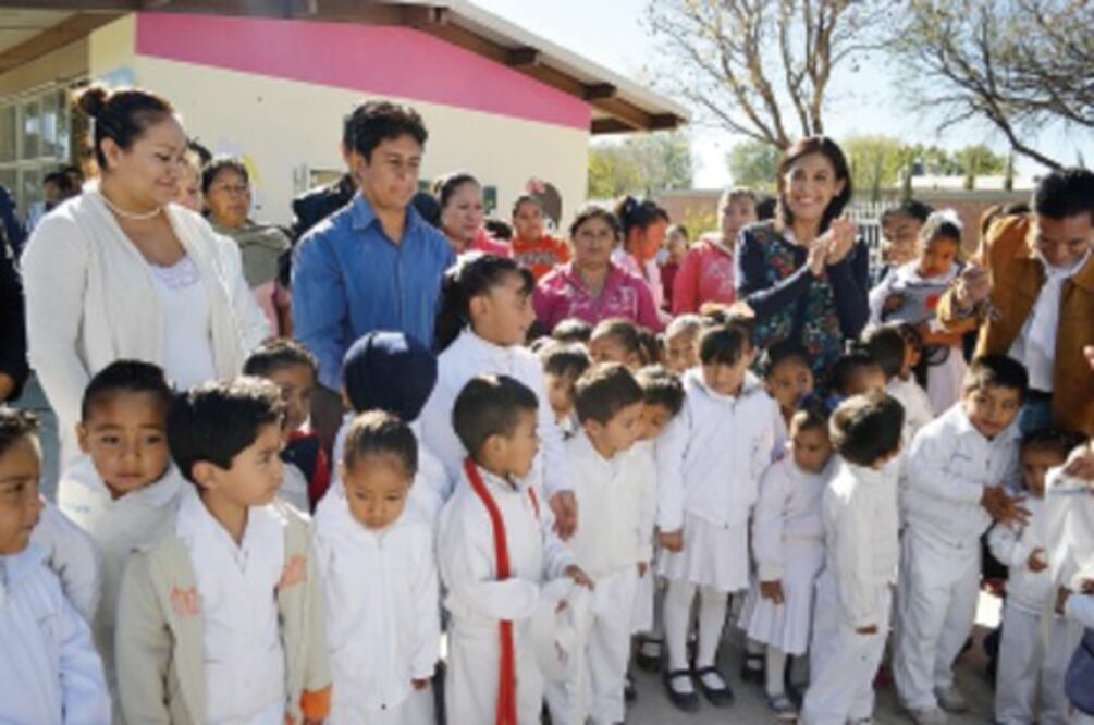 Entregan obras en Huimilpan