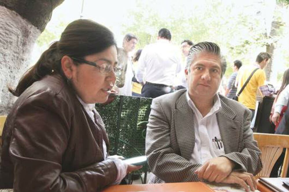 Cuestionan a Congreso local