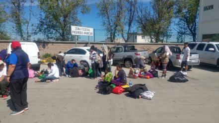 Arriba segunda Caravana Migrante al estadio Corregidora