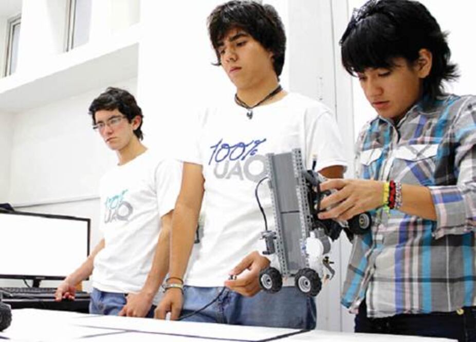 Canalizará UAQ 30 mdp a clúster