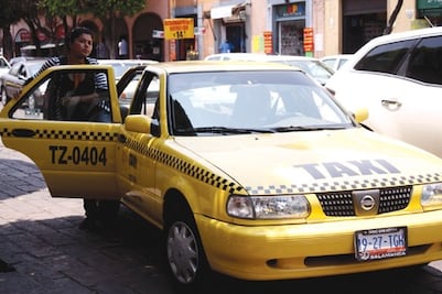 Piden regular tarifas  de taxis