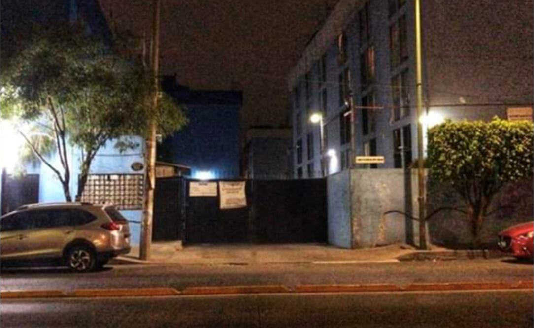 Hombre asesina a su esposa, lesiona a su hija de 5 años y se suicida en Iztapalapa