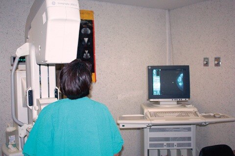 Cuesta a Salud hasta $800 mil tratamientos contra el cáncer