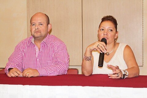 Inician a jovencitas en gimnasia rítmica