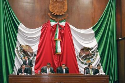 Analizan autonomía de los 18 municipios