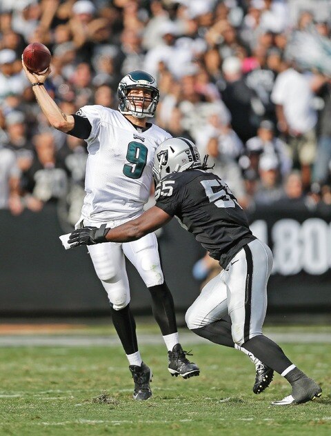 Nick Foles lanza siete pases de anotación