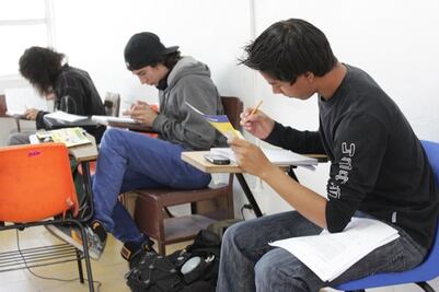 Oferta UAQ bachillerato semiescolarizado sabatino