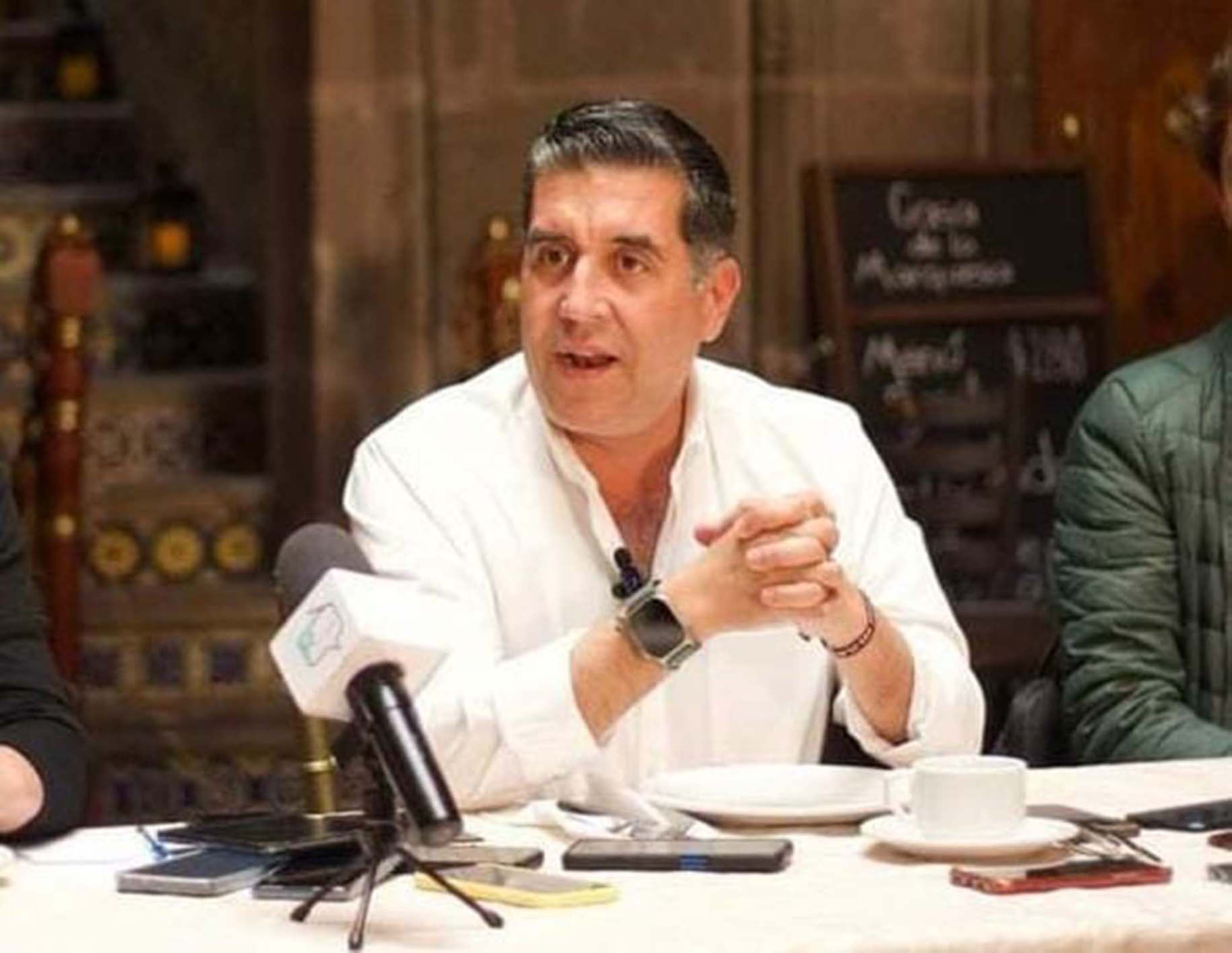 El PVEM acusa “guerra sucia” contra Chema Tapia