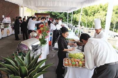 Reeligen a presidente de  restauranteros    