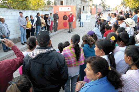 Loyola entrega obras en San Miguelito