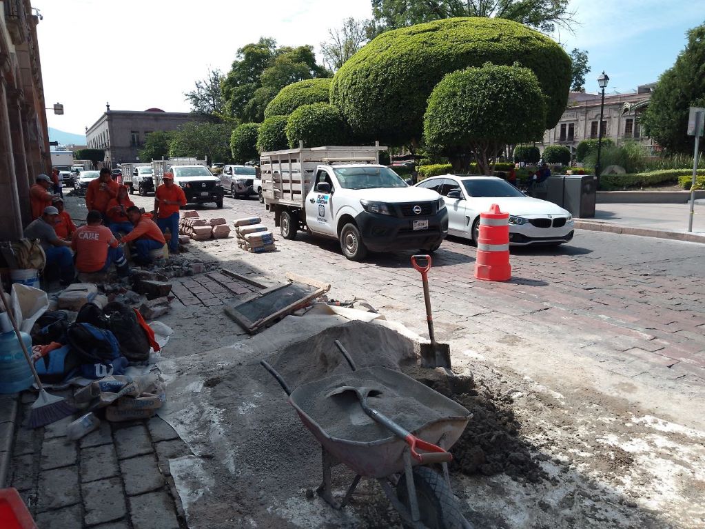 Sorprende rehabilitación en Avenida Corregidora