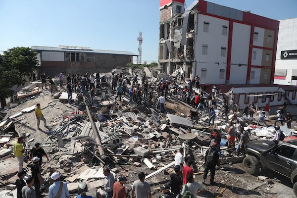 Tras sismo en Colombia, localizan a salvo a 44 estudiantes queretanos