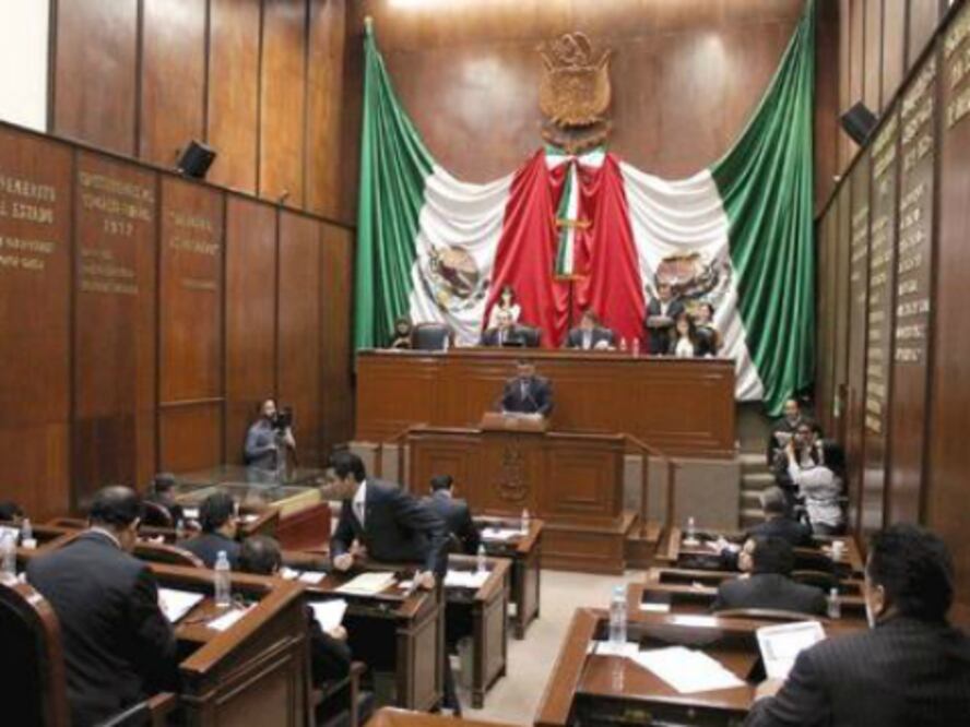 Salen de vacaciones diputados