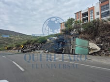 Muere operador tras volcadura de tractocamión en el Libramiento Norponiente de Querétaro
