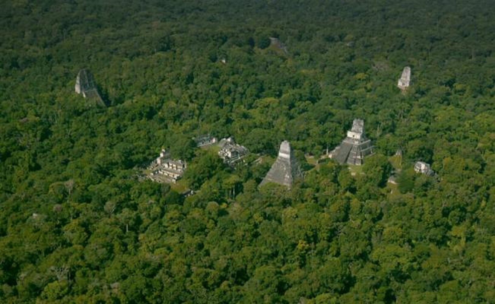 "A duras penas" puede proteger los 21 sitios arqueológicos ya excavados con los 540 millones de quetzales (73.5 millones de dólares), indica su ministro de cultura. FOTO: Archivo.