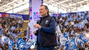 Mauricio Kuri defiende el desempeño de los gobiernos panistas en Querétaro