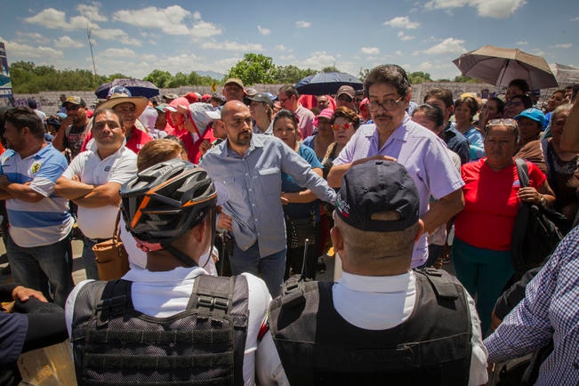 El Sindicato Único de Trabajadores al Servicio del Municipio de San Juan del Río y autoridades del lugar pactaron acuerdos. (DEMIAN CHAVEZ. EL UNIVERSAL)