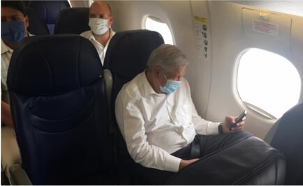 Por segunda vez, captan a AMLO con cubrebocas en viaje