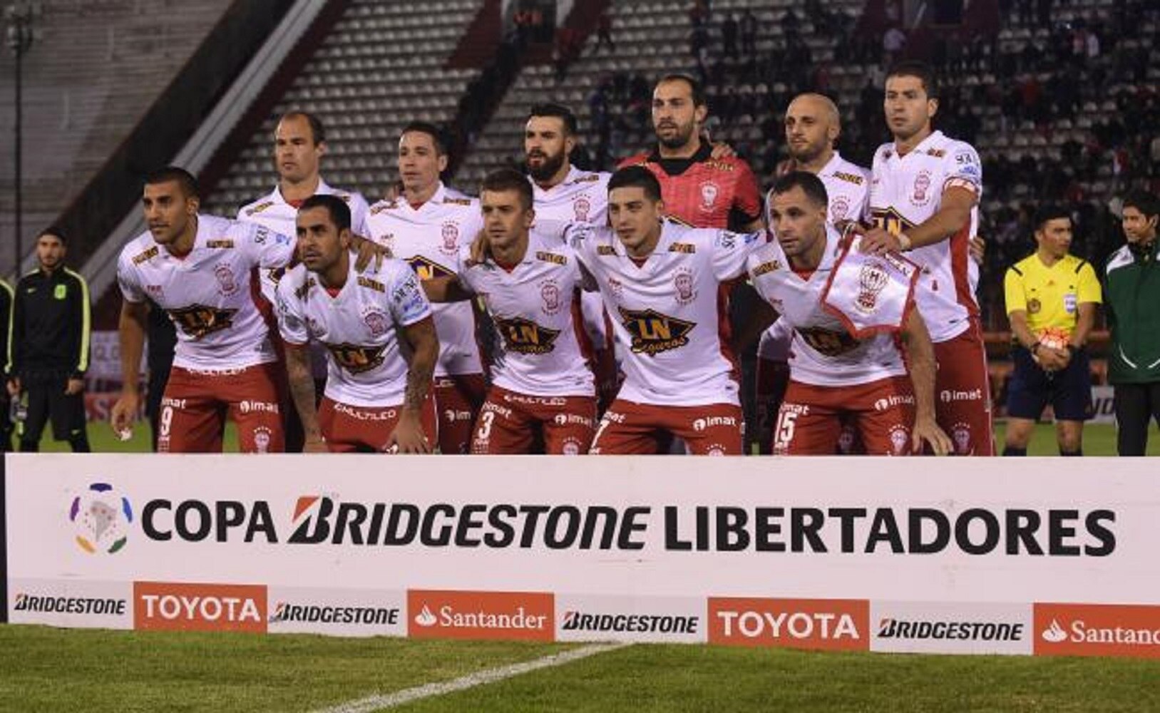 Desalojan estadio en Argentina por amenaza de bomba