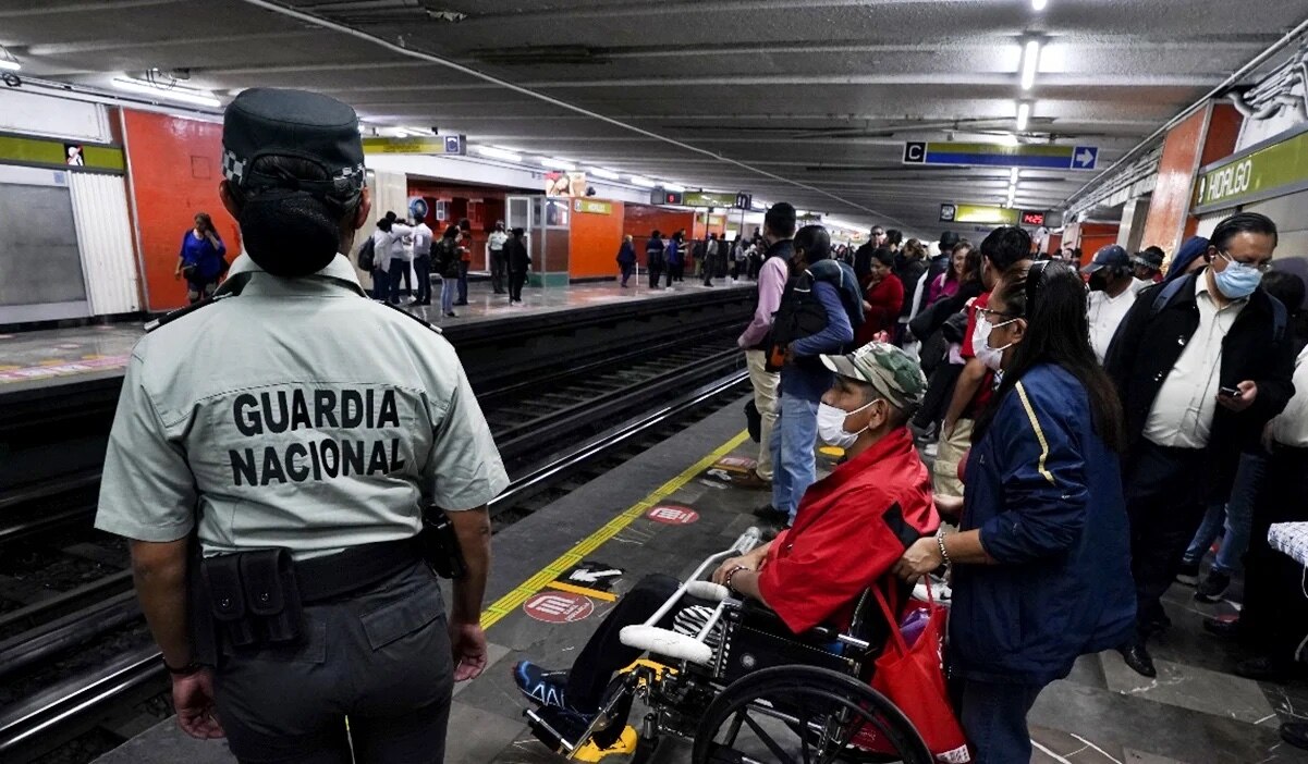 Morena impulsa iniciativa para que Sheinbaum pueda pedir a la GN en el Metro cuando lo solicite