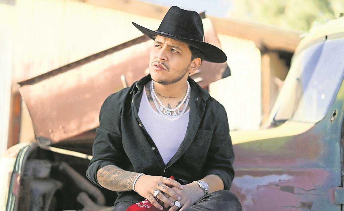 Aseguran que Christian Nodal ya se tapó los tatuajes de Belinda