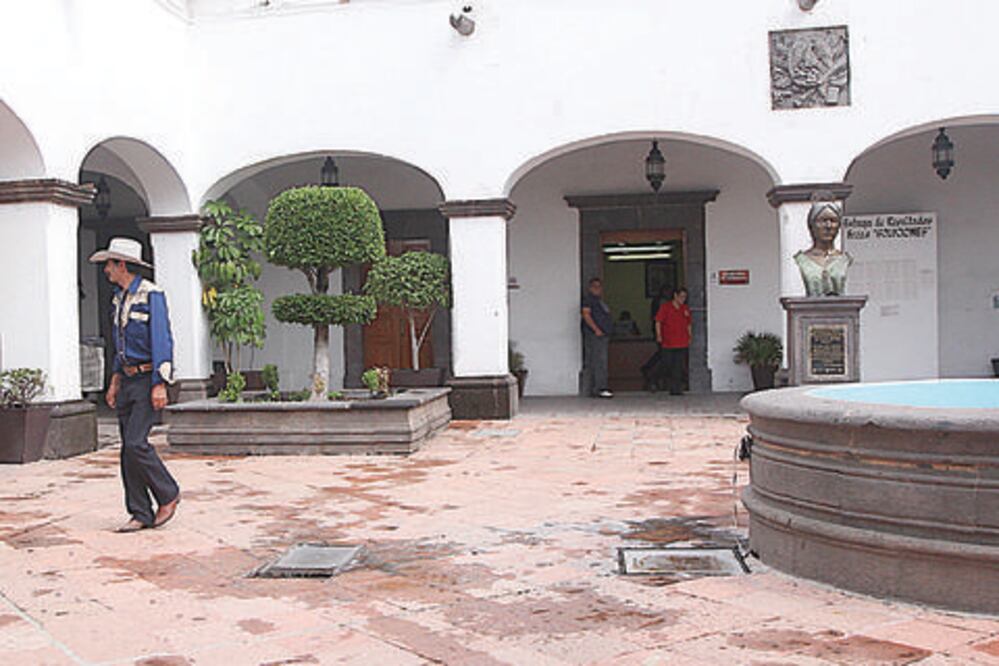 Reprueban gobierno de alcalde de SJR