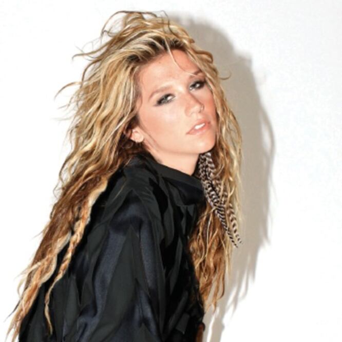 Kesha se declara bisexual