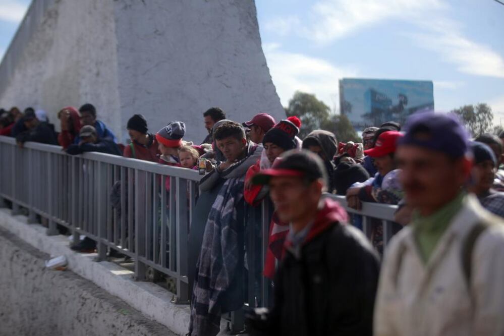 Los integrantes de la caravana migrante estuvieron menos de 24 horas en Querétaro. Muy temprano, el viernes tomaron sus cosas y partieron rumbo a San Luis Potosí con la esperanza de llegar a la frontera.