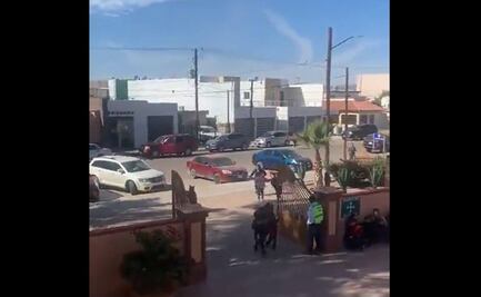 VIDEO: Madres con niños y estudiantes se refugian en Universidad de Sonora por balacera