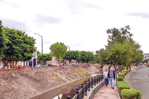 Propone UAQ estudio sobre el río Querétaro