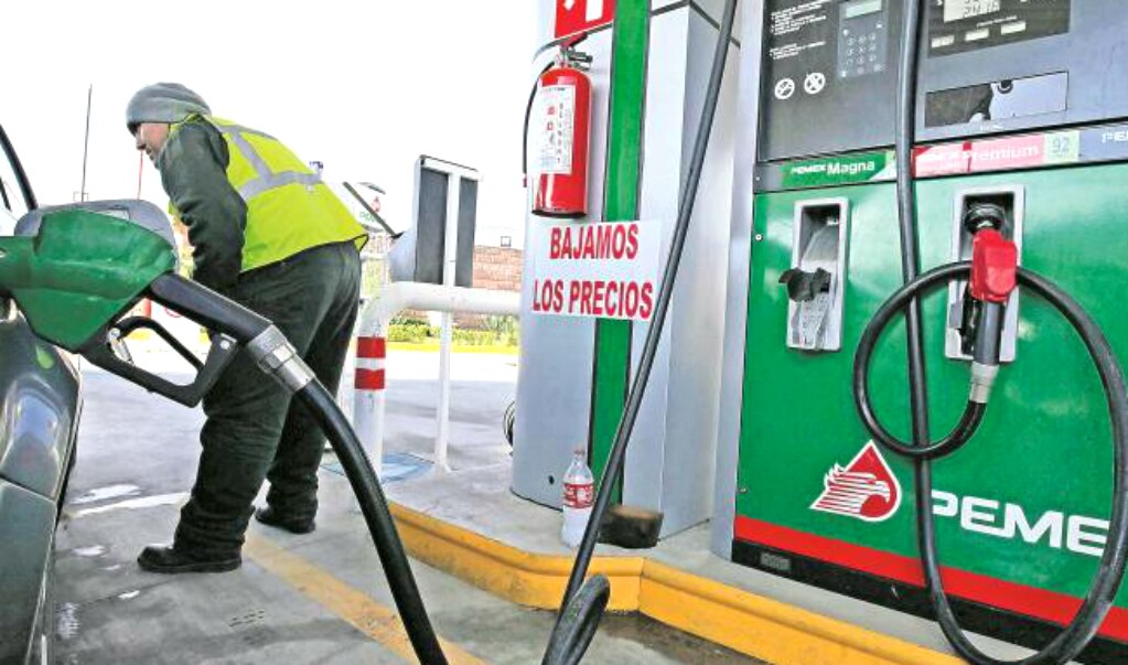 Bajan precios de gasolinas y diesel entre 1 y 3 centavos