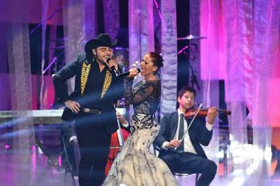 Alejandra Guzmán en los viñedos