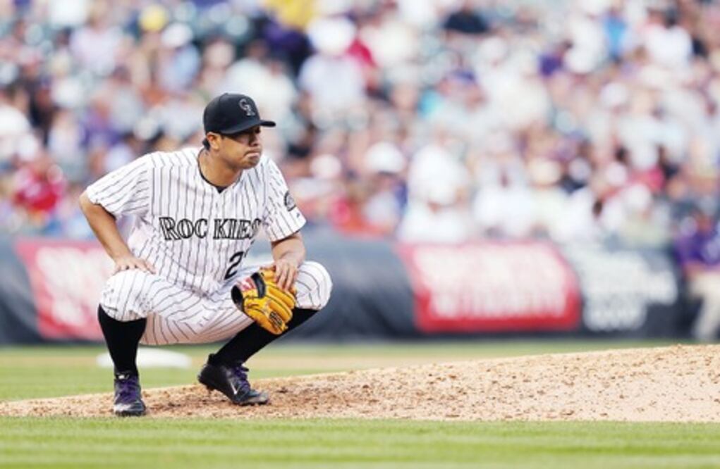 De la Rosa rompe mala racha de Rockies