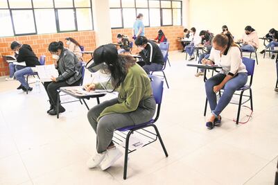 Anuncian examen único para ingreso a bachillerato en Querétaro