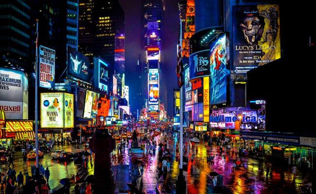 Time Square es una de las zonas más populares de Nueva York y que debes visitar en tu primer viaje. (Foto: Istock)