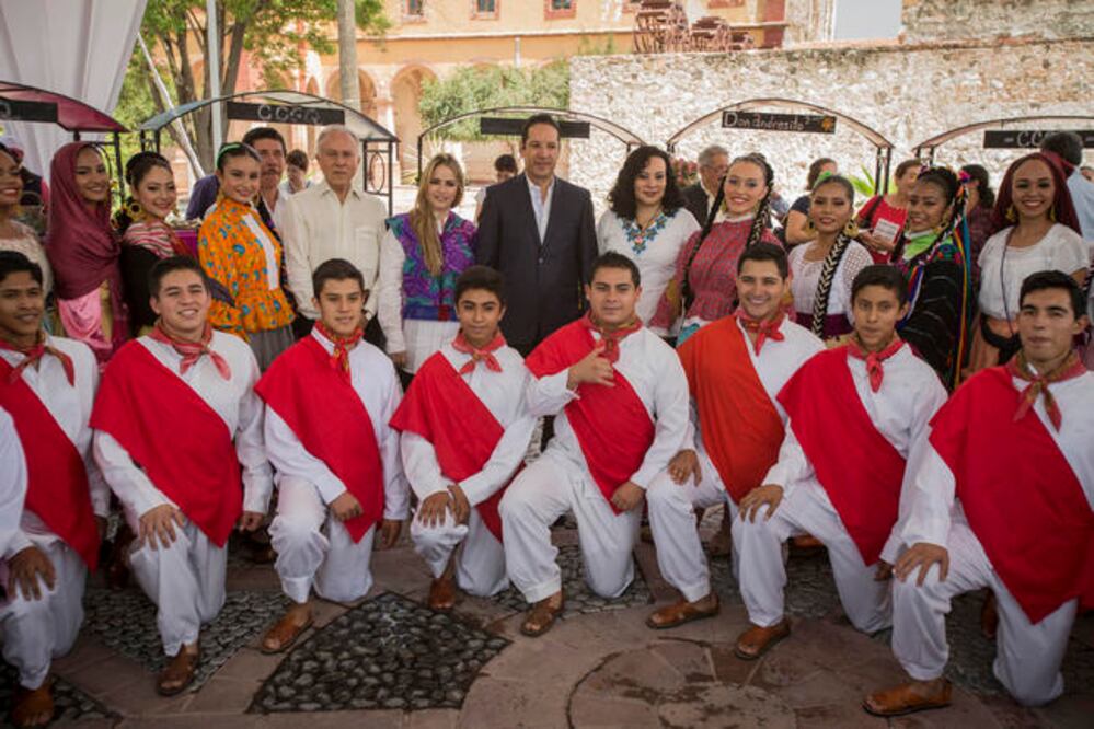 En la inauguración, que contó con la presencia del gobernador del estado y autoridades, se entregaron apoyos a diversos proyectos con el fin de fortalecer el Patrimonio Cultural Indígena. (FOTOS: DEMIAN CHÁVEZ. EL UNIVERSAL)