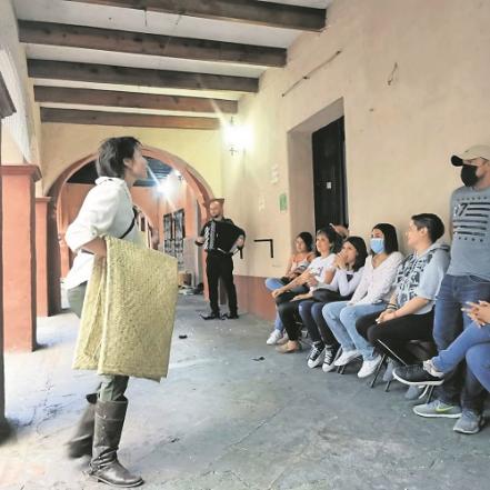 La obra Hamlet Petates recorre los municipios