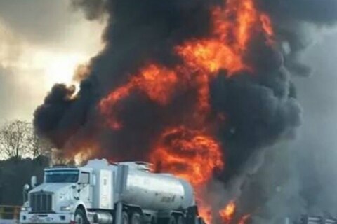 Se incendia pipa en la 57