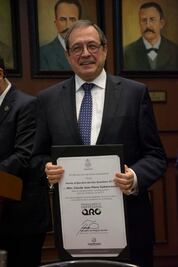 Entregan premio al Mérito Empresarial