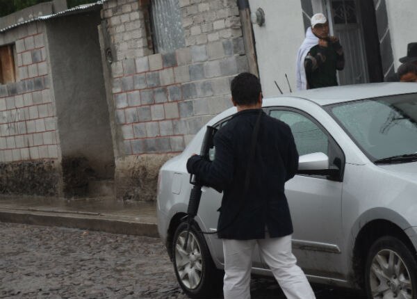 Dan de alta a joven baleado